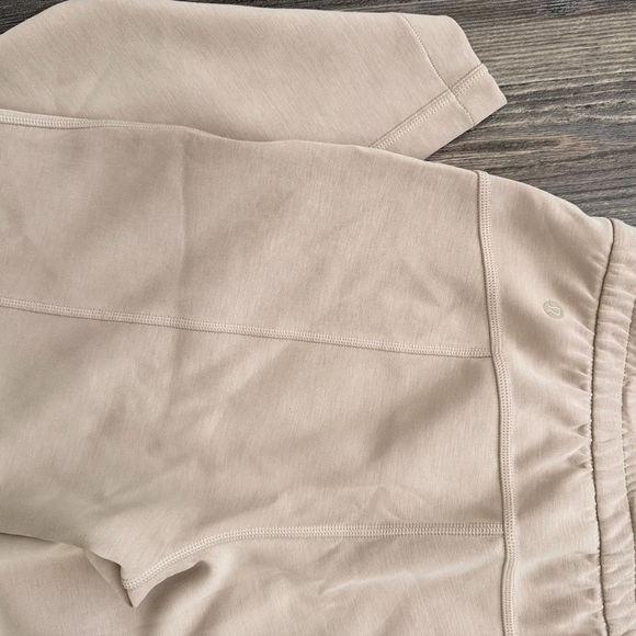 Softstreme High-Rise Straight-Leg
Cropped Pant, like new - Picture 7 of 8